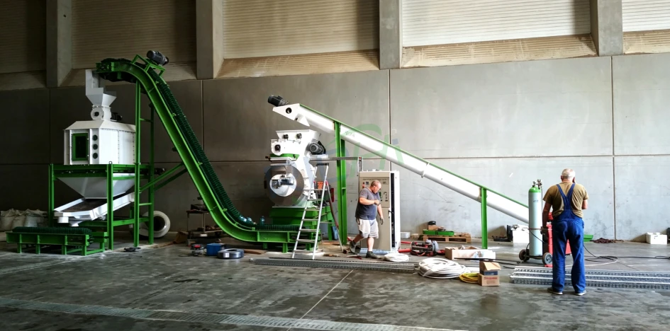 2-2.5 TPH wood chip biomass biofuel pellet production line installed in Romania